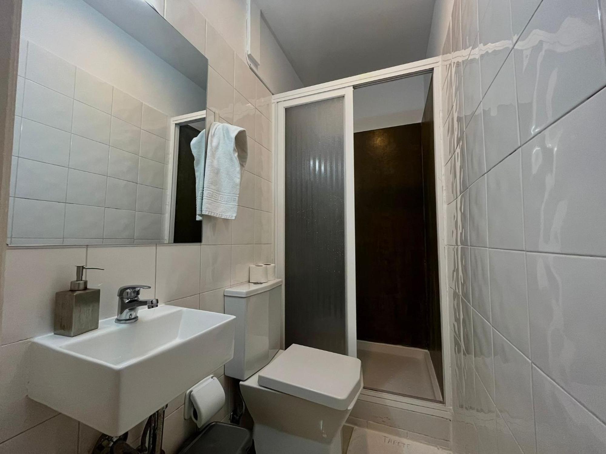 2 Bedroom, 2 Bathroom Apartment - Travessa Da Madalena ลิสบอน ภายนอก รูปภาพ